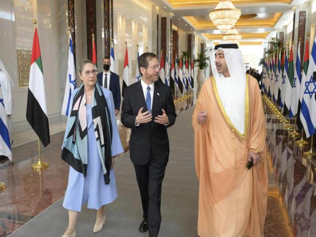 Israel president on 1st visit to UAE amid regional tension ger