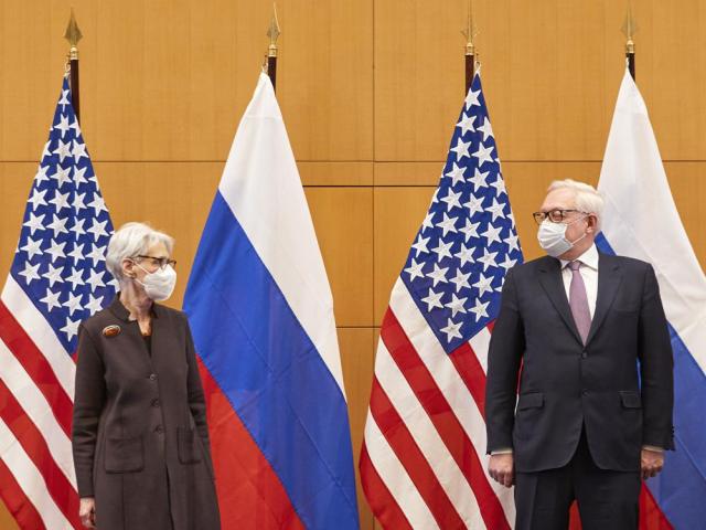 US, Russia meet for talks amid tensions linked to Ukraine