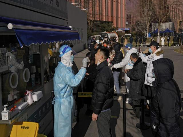 Beijing reports 1st local omicron case ahead of Olympics